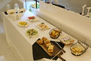 Food and drink - H Avenue Hotel Idae Shinchon (Seoul)