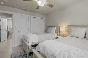 2 bedrooms, iron/ironing board, WiFi, bed sheets