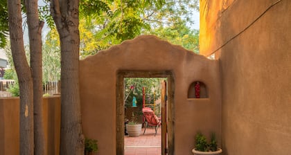 Gorgeous Casita In The Heart Of Historic Old Town