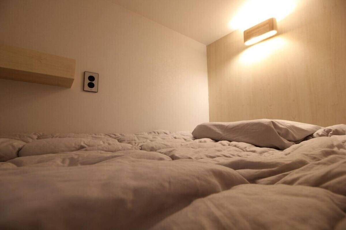 Basic Shared Dormitory, Women only, Non Smoking