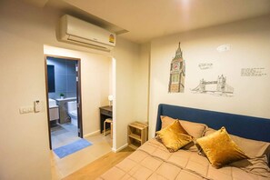 Studio Apartment | Free WiFi - Centrio By Suttirak (Wichit)