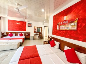 Superior Quadruple Room | Premium bedding, memory foam beds, in-room safe, desk - My city Hotel (Kandy)