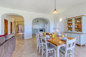 Dining - Ta Frenc Apartments (Ghasri)