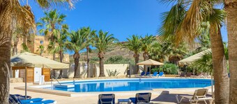 Ta Frenc Apartments