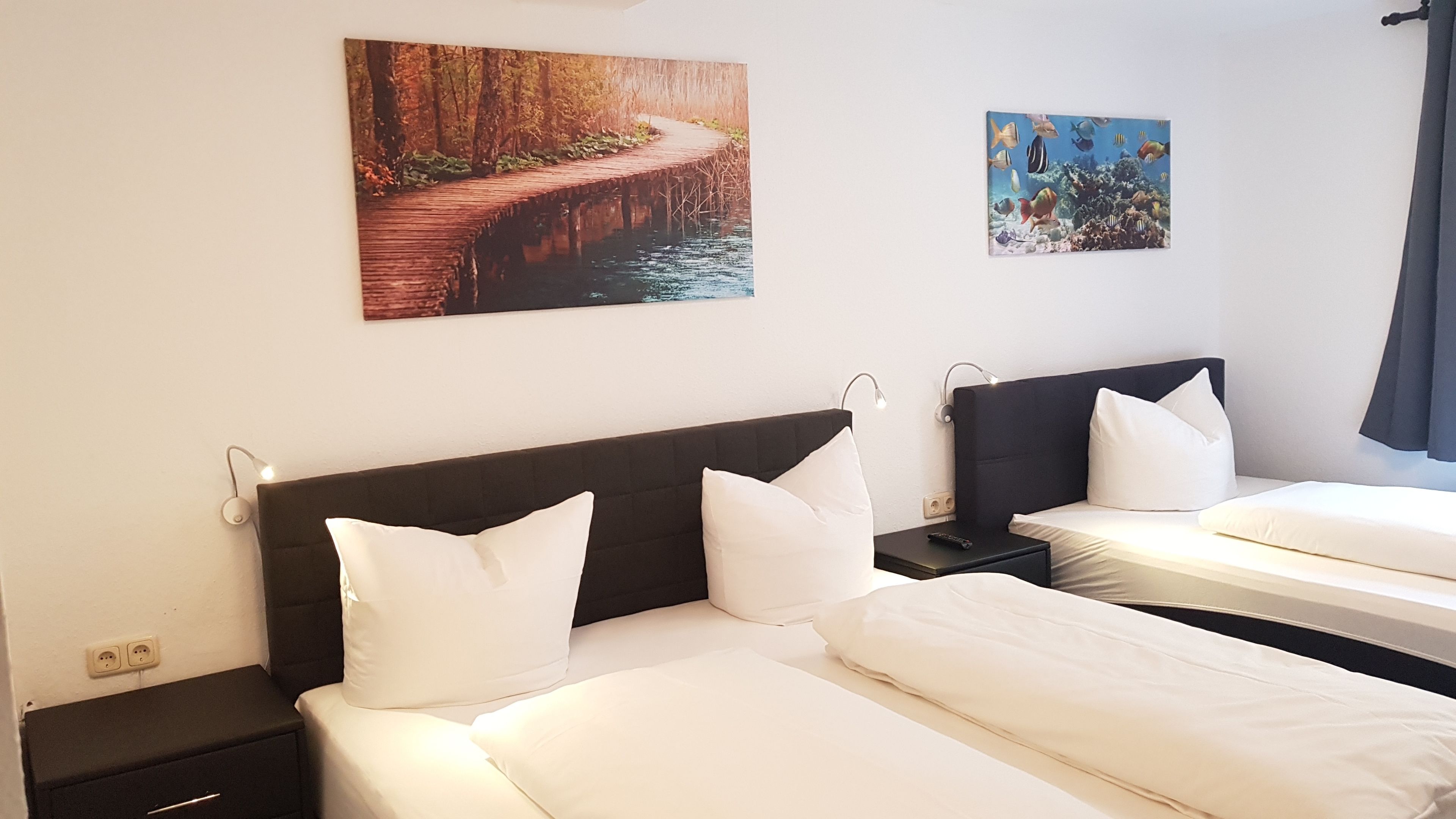 Premium bedding, in-room safe, individually decorated