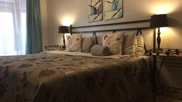 Premium bedding, individually decorated, individually furnished, desk