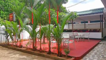 Enceinte de lâhĂ©bergement