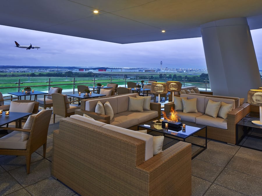 Breakfast, lunch and dinner served