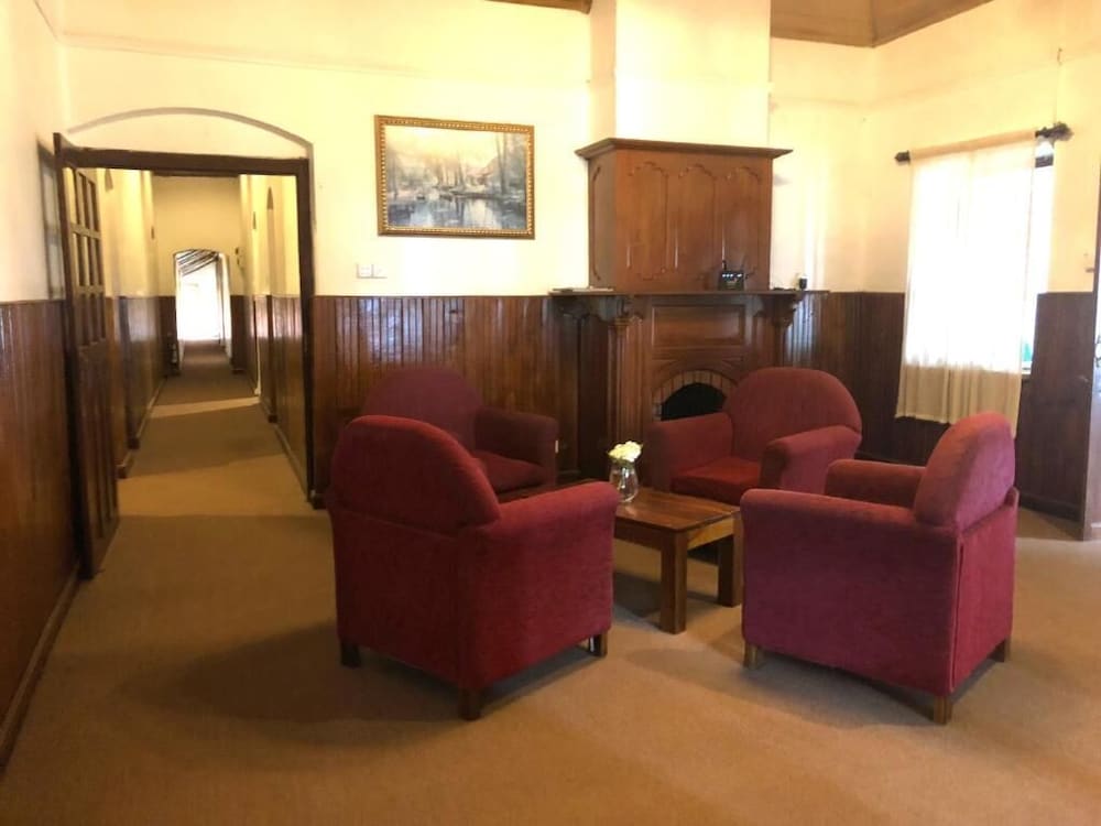 Tea Bush Hotel Nuwara Eliya by null