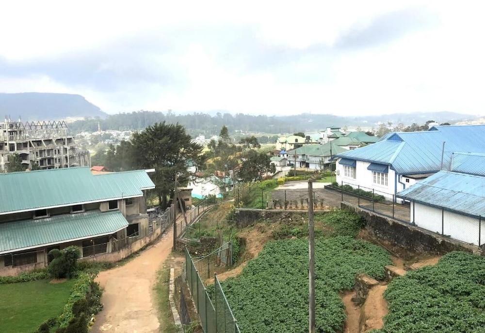 Tea Bush Hotel Nuwara Eliya by null