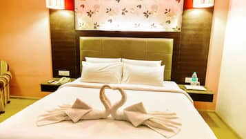 Grand Double Room | Minibar, in-room safe, desk, soundproofing