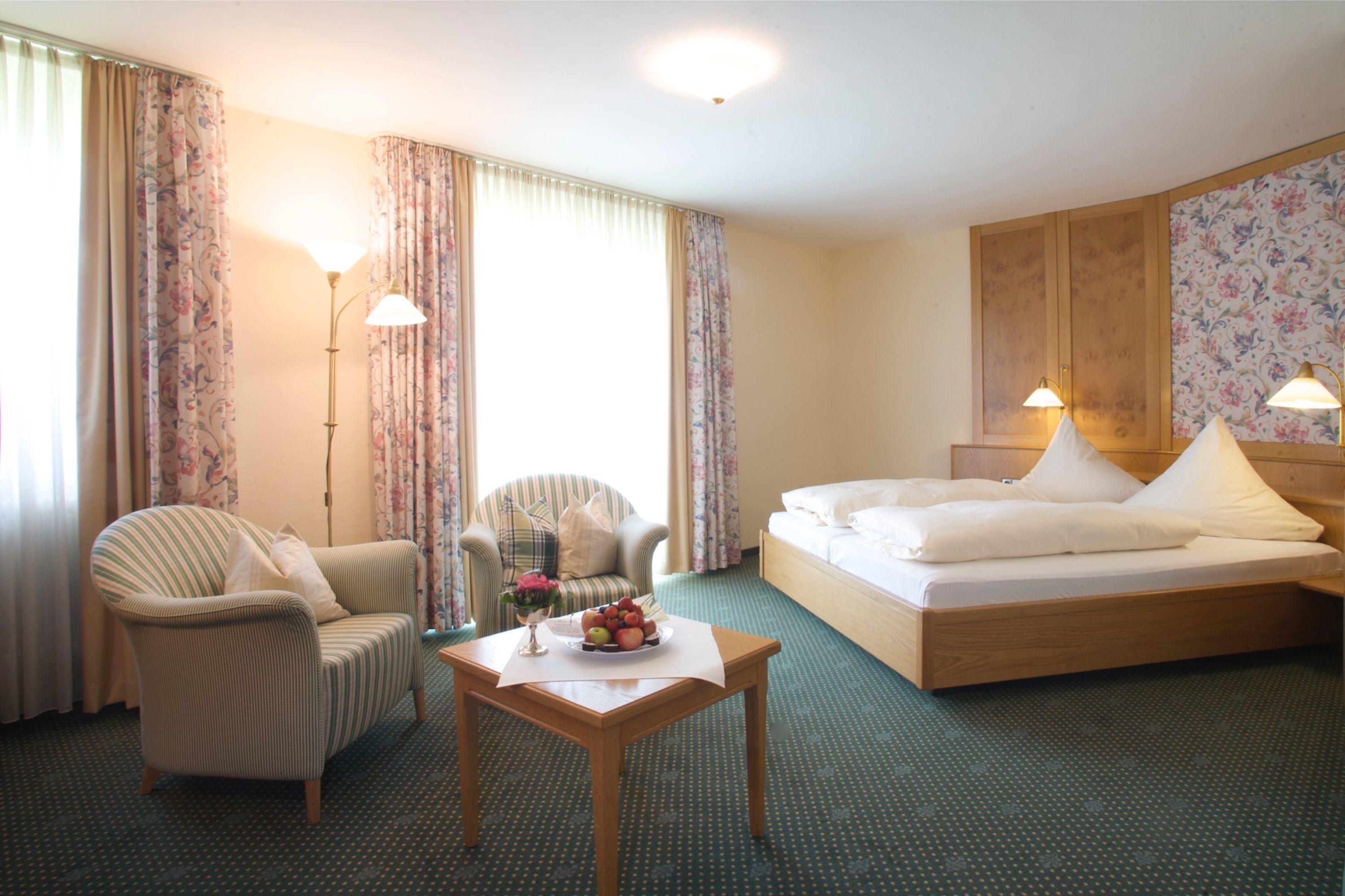 1 bedroom, premium bedding, minibar, in-room safe