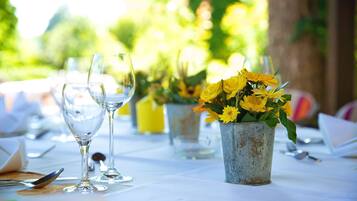 Lunch and dinner served, local cuisine