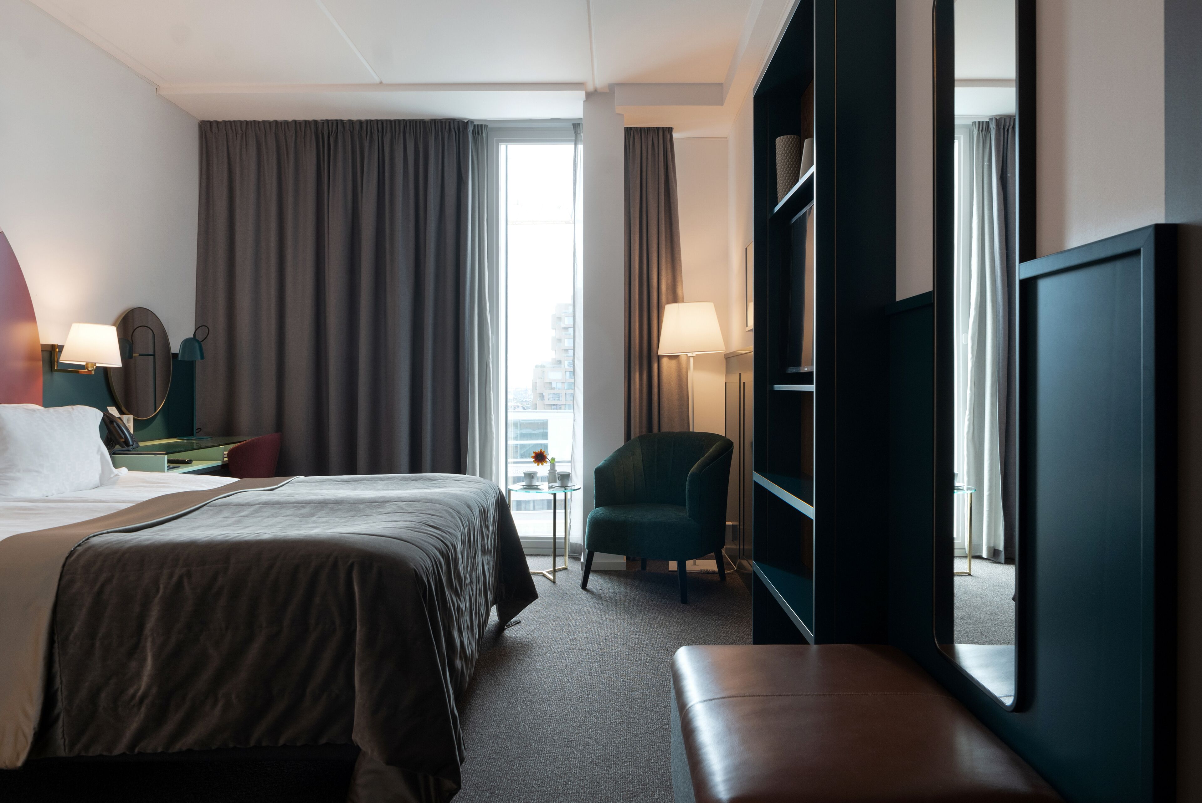 superior double room, 1 king bed | minibar, in-room safe, desk, iron/ironing board