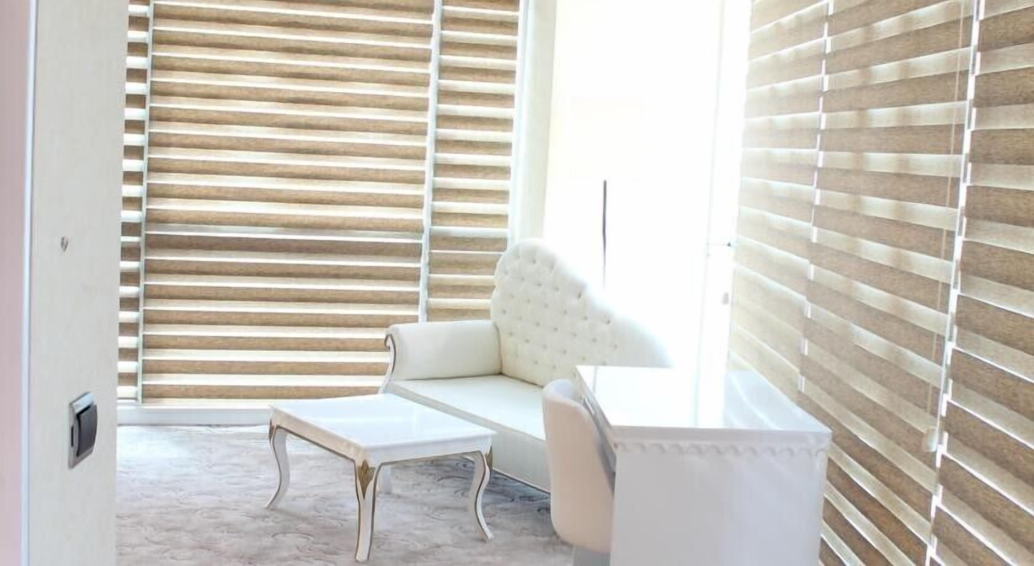 32-inch lcd tv with satellite channels, tv