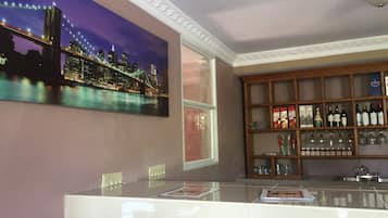 酒吧(店内)