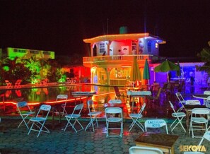 Billiards - La Cayenna Hôtel et Restaurant (Port-au-Prince)