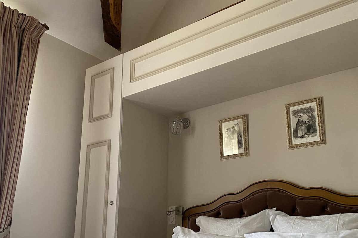 Classic Double Room, Ensuite, Courtyard View | 1 bedroom, premium bedding, minibar, in-room safe