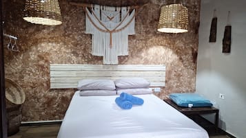 Suite | Minibar, free WiFi, bed sheets