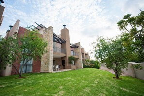 Property grounds - All Suite on 14th (Randburg)