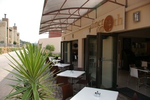 Cafe - All Suite on 14th (Randburg)