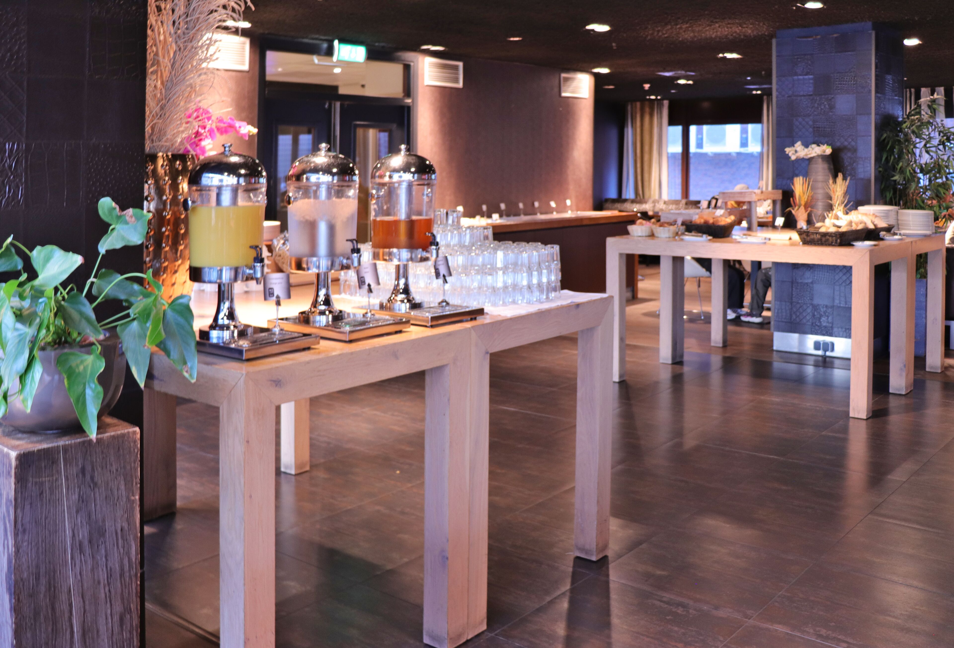 daily buffet breakfast (eur 18 per person)