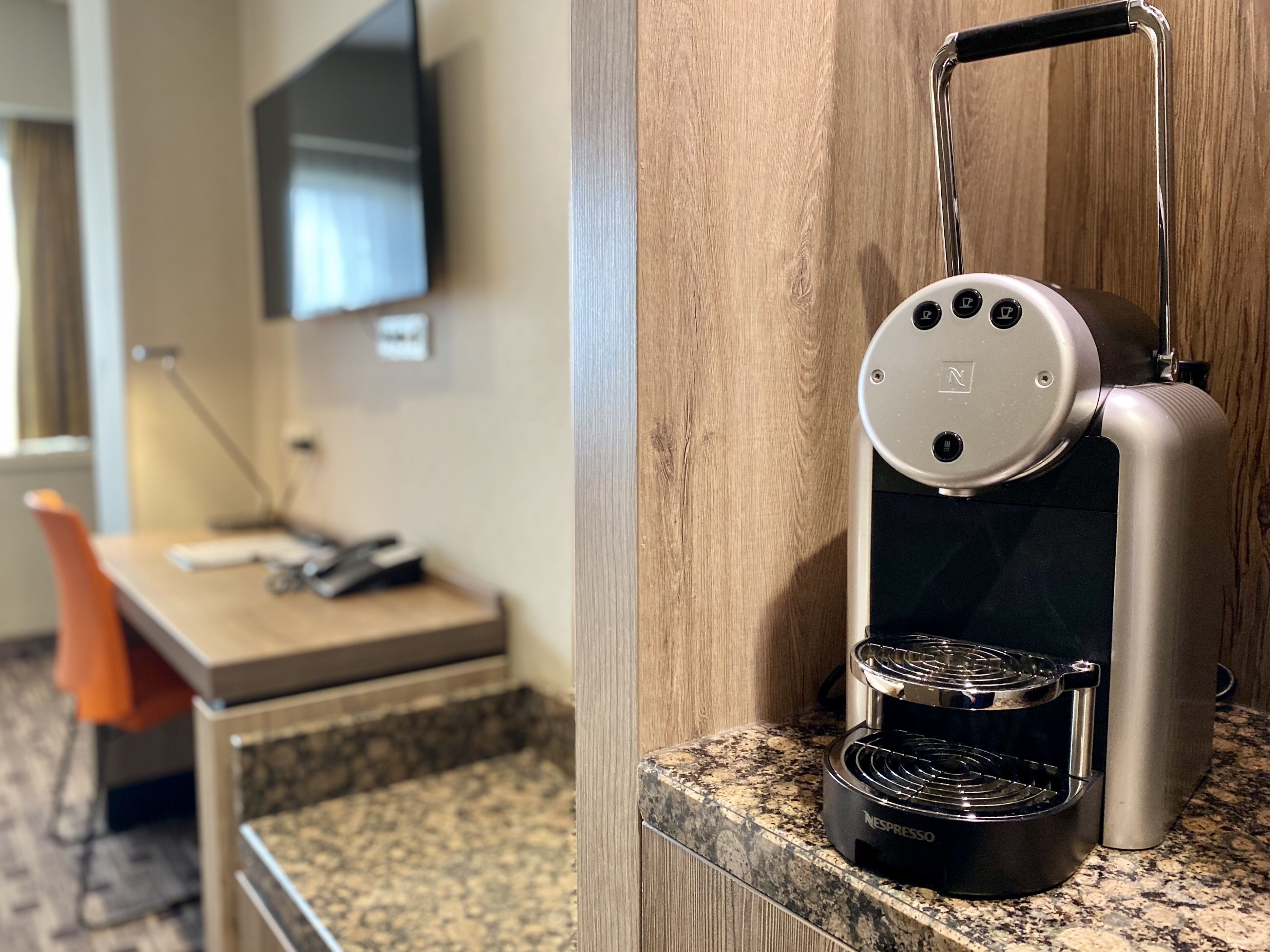 standard twin room, 2 single beds | coffee and/or coffee maker