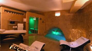 Sauna, hot tub, steam room, Turkish bath/hammam, 1 treatment room