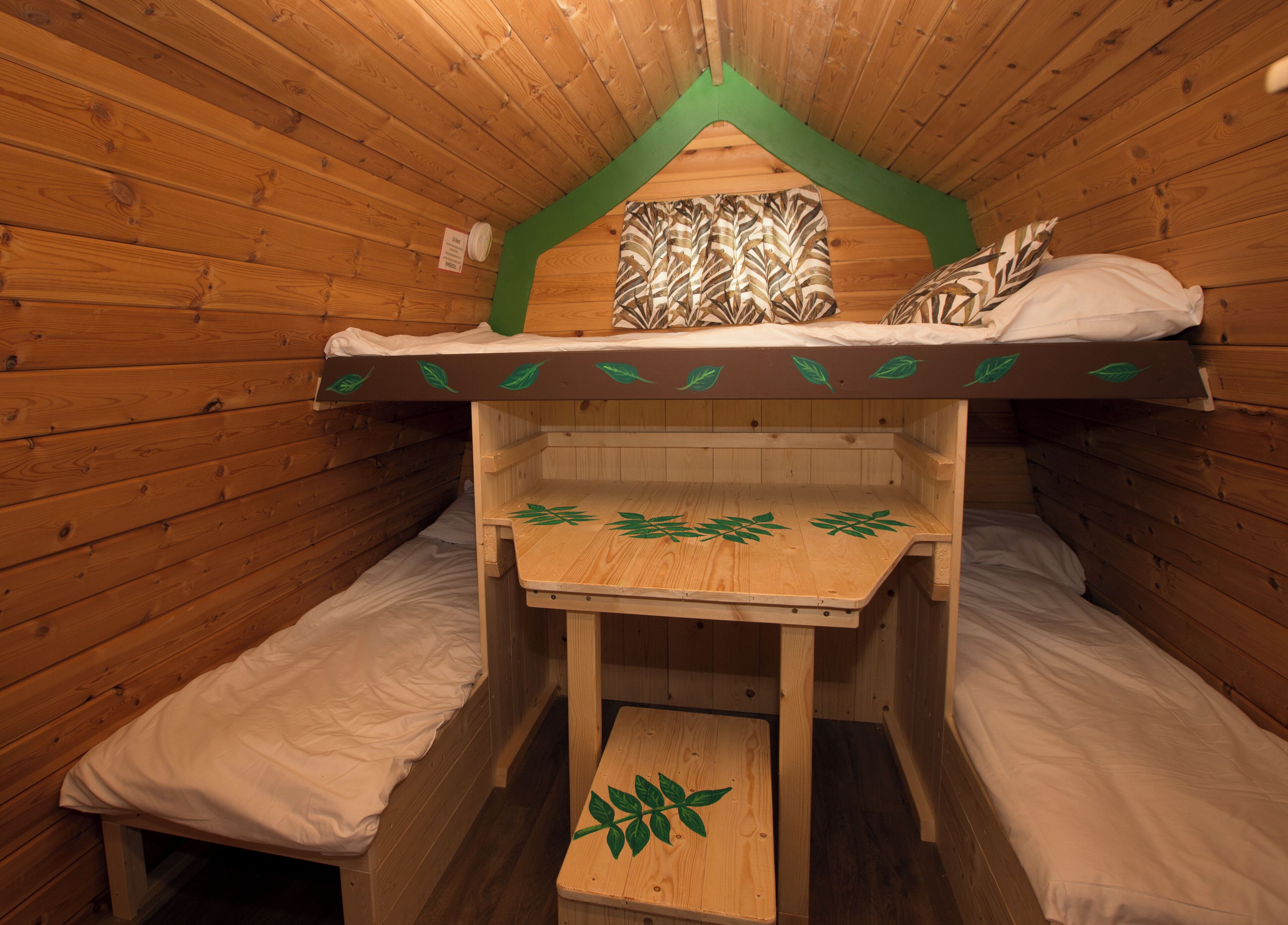 Tenda Basic, bagno condiviso | Con stile personalizzato, con arredamento individuale, insonorizzazione