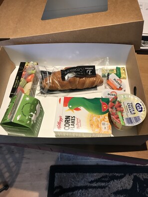 Petit déjeuner continental servi tous les jours en supplément
