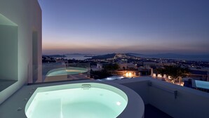 Superior Suite, 1 Bedroom, Hot Tub, Sea View