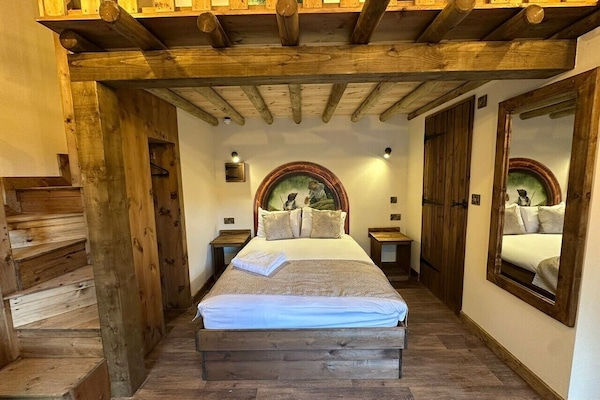 Familie tweepersoonskamer | Luxe beddengoed, individueel gedecoreerd, individueel gemeubileerd