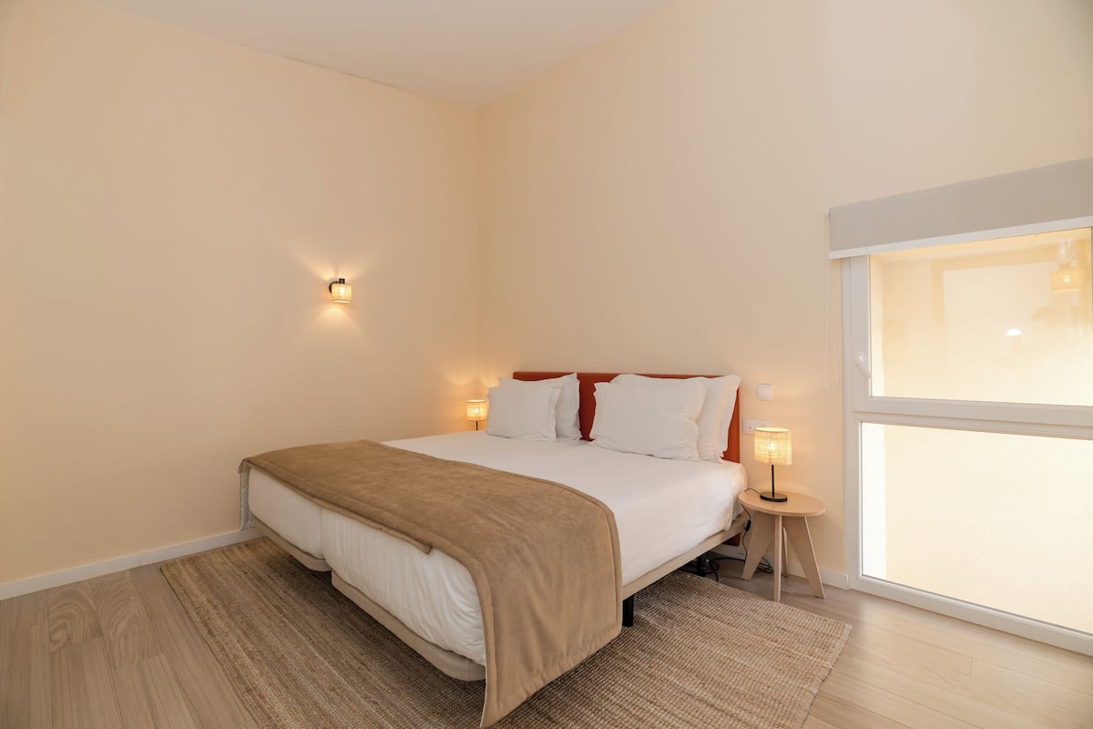 1 habitación, minibar, cortinas blackout y wifi gratis
