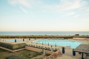 Indoor pool, 2 outdoor pools, pool umbrellas, sun loungers