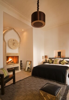 Double Room (Jasmine) | Premium bedding, in-room safe, individually decorated - Maison Manzano  (Marrakech)
