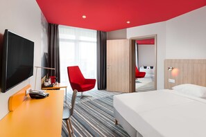 1 bedroom, minibar, in-room safe, desk