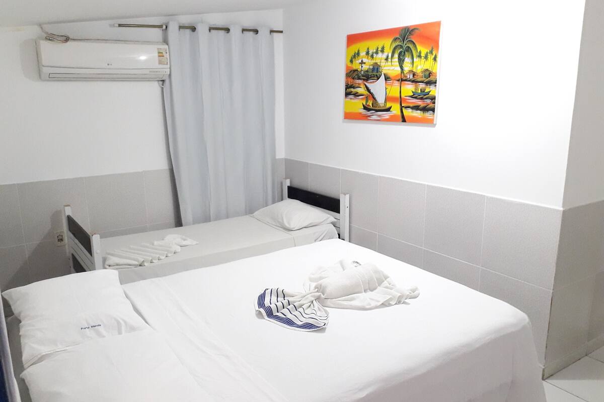 Basic Triple Room | Free WiFi, bed sheets