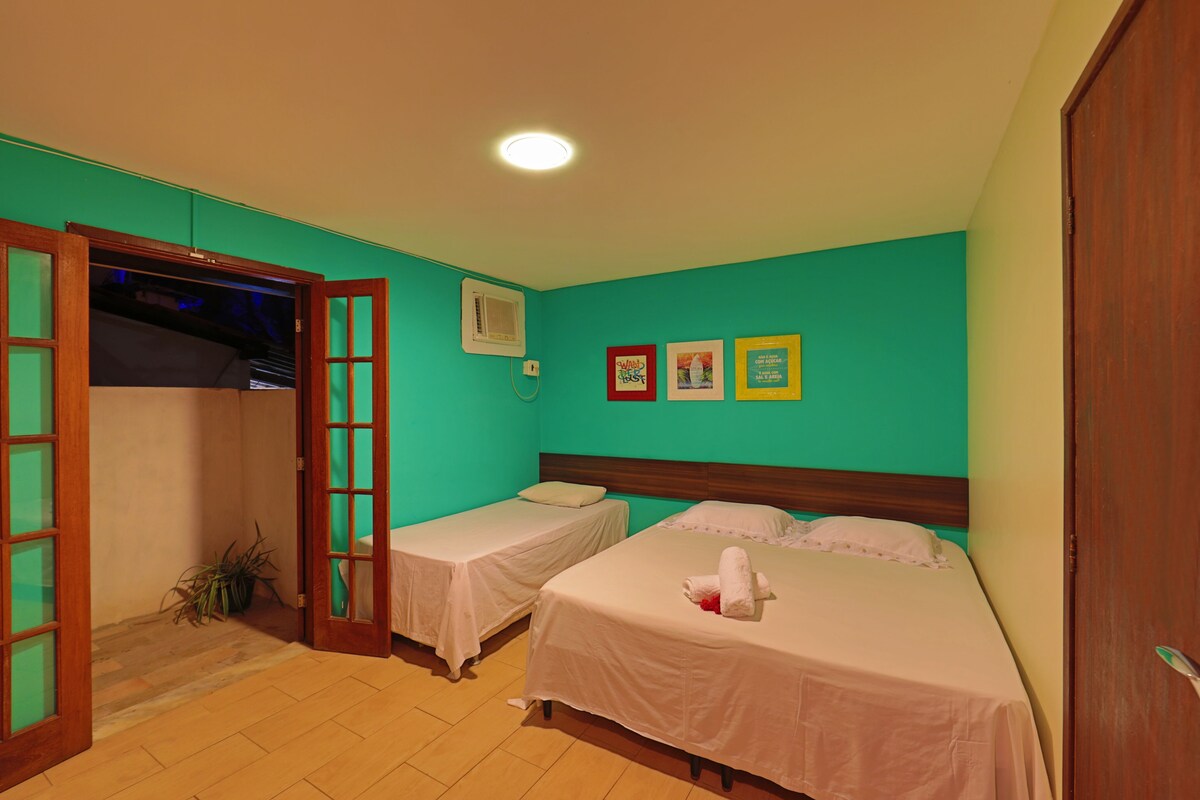 Minibar, in-room safe, iron/ironing board, free WiFi