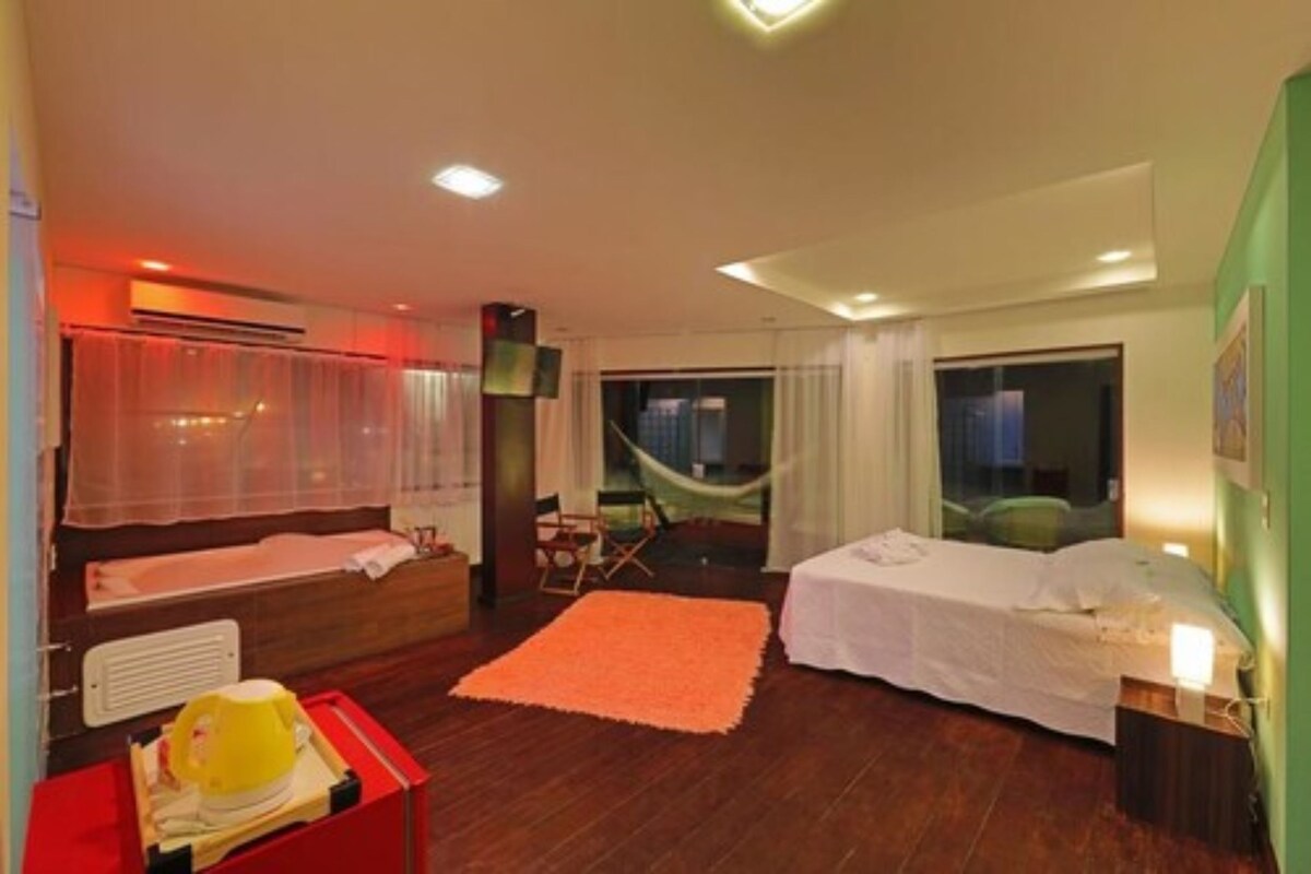 Honeymoon Suite, 1 Bedroom, Hot Tub, Sea Facing | Minibar, in-room safe, iron/ironing board, free WiFi