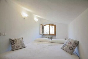 Triple Room | 1 bedroom, free WiFi