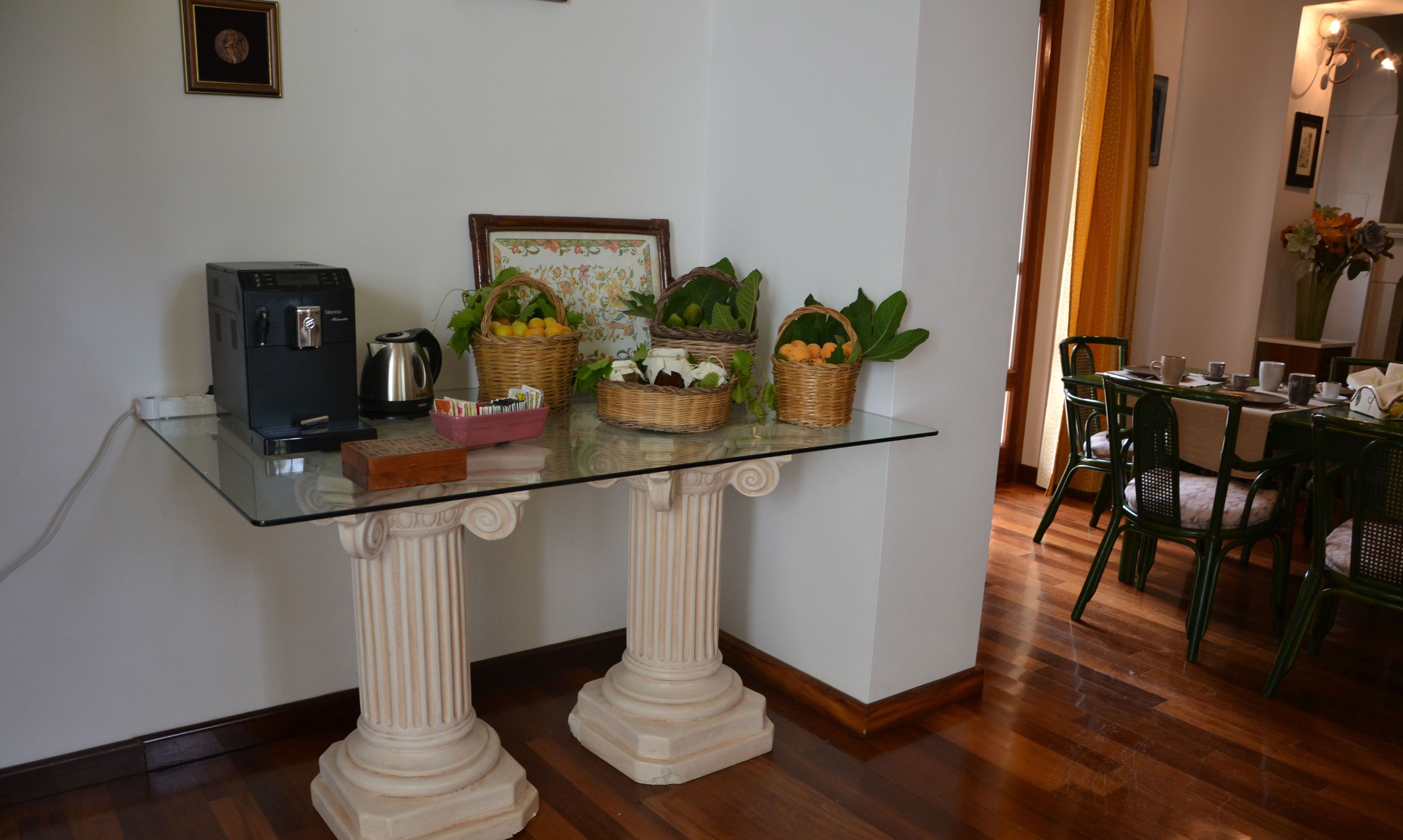 Tägliches inbegriffenes Frühstücksbuffet