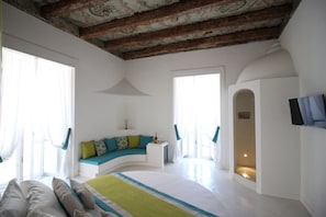 Design Room, City View | Minibar, in-room safe, soundproofing, free WiFi - I Soffitti Dimora Esclusiva (Tropea)