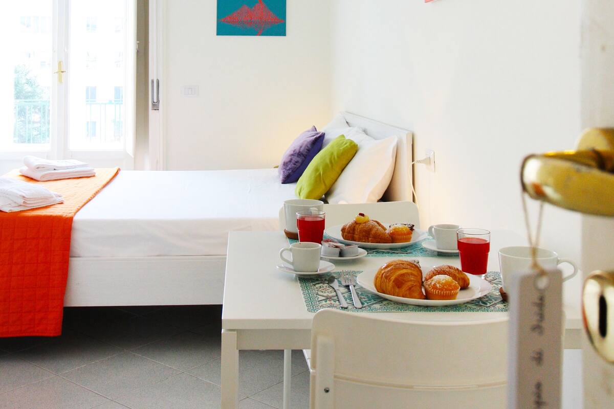 Quadrupla Deluxe, vista città | Insonorizzazione, culle/letti per bambini (gratuiti)