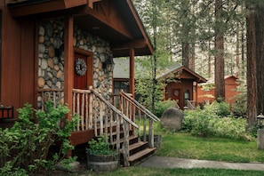Cabin, Berbilang Katil, Kitchenette, Garden View | 1 bilik tidur, seterika/papan seterika, Wi-fi percuma, cadar katil 