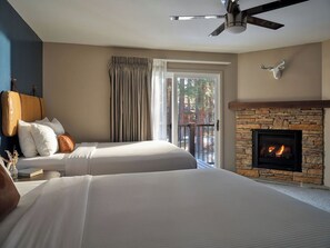 Deluxe Suite | 1 bedroom, iron/ironing board, free WiFi, bed sheets