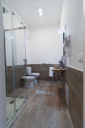 Double or Twin Room, Private Bathroom | Bathroom | Shower, free toiletries, hair dryer, bidet