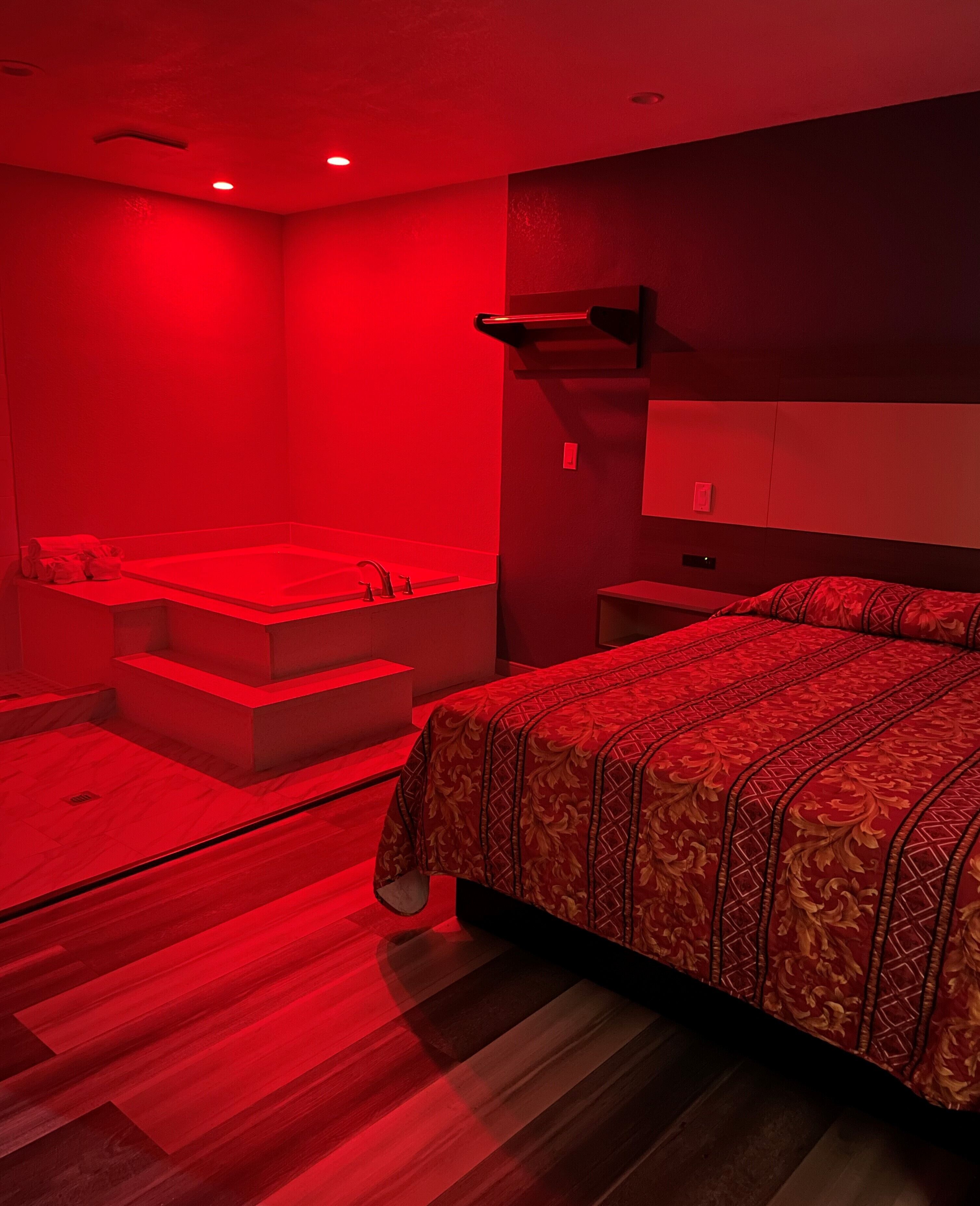 Honeymoon Room, Jetted Tub | Jetted tub