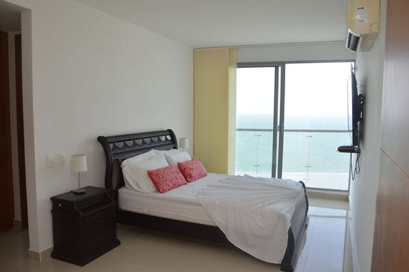 Superior Apartment, 2 Bedrooms, Ocean View