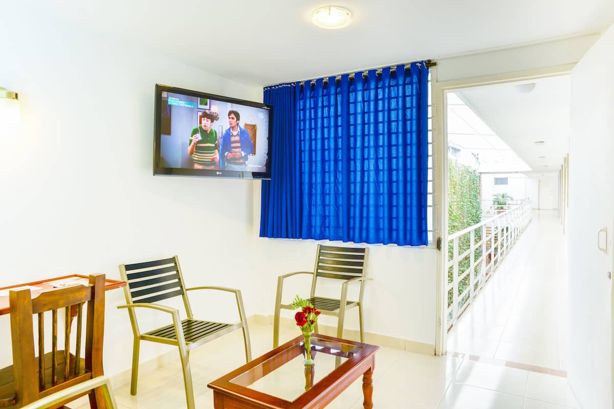 Junior Suite, 1 Queen Bed | 1 bedroom, premium bedding, desk, soundproofing