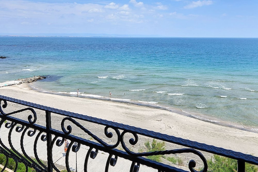 Gardenia Beach Palace Aparthotel